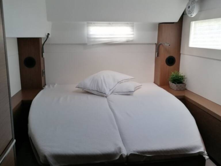 Ein Lagoon Lagoon 46 mieten in Gouviá