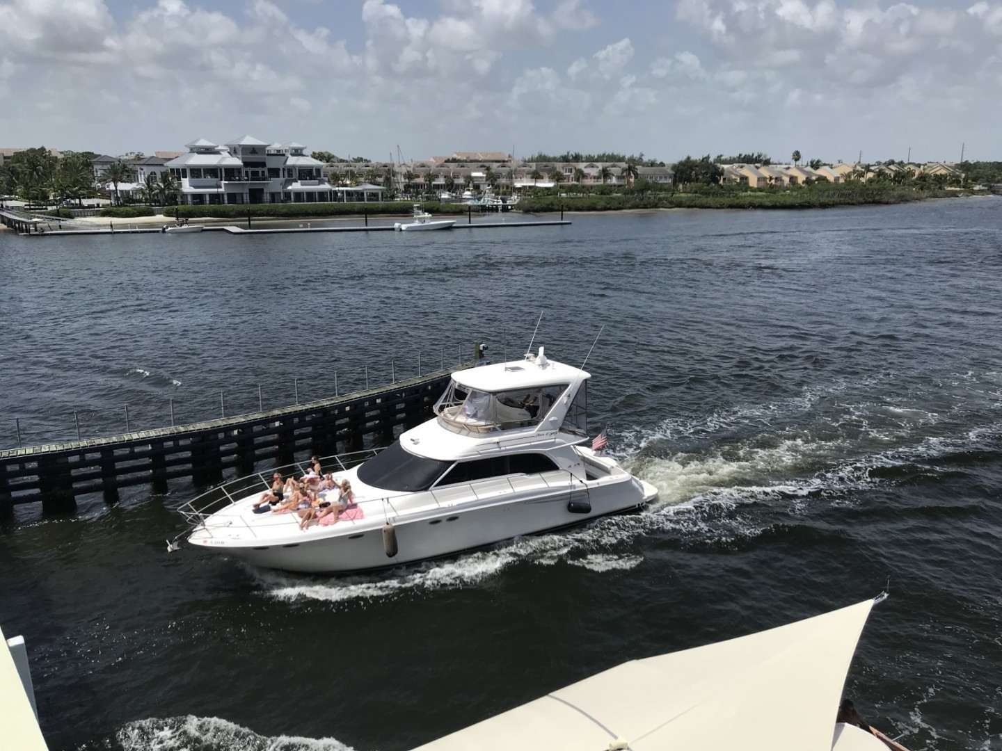 Mieten Sie ein Yacht Sea Ray 480 City of Riviera Beach | SamBoat