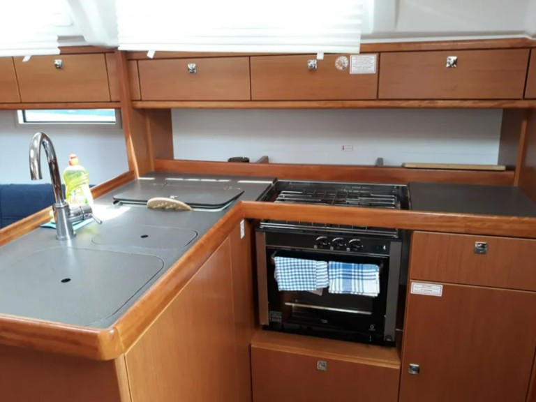 Ein Bavaria Cruiser 37 mieten in Sukošan