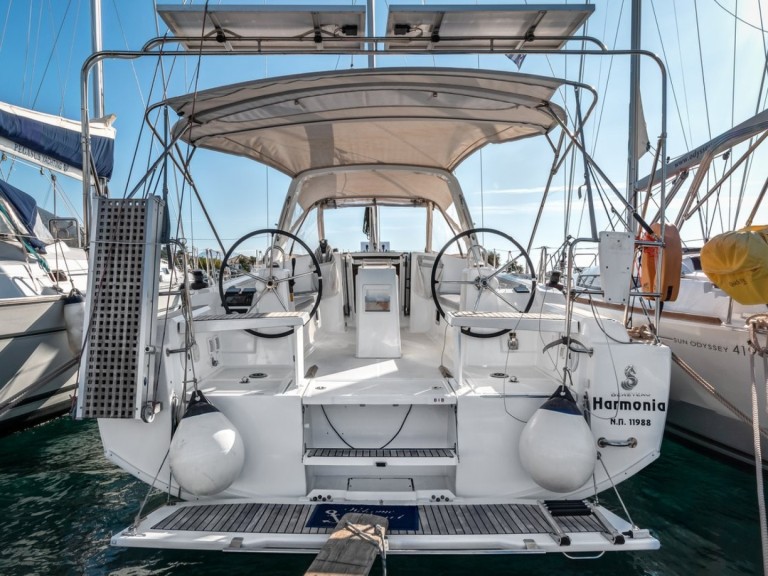 Segelboot mieten in Gouviá - Bénéteau Oceanis 38.1