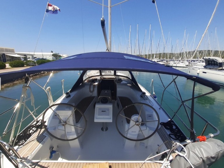 YachtCharter in Sukošan - Bavaria Bavaria 34 '17 auf SamBoat