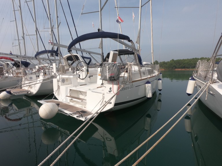 YachtCharter in Medulin - Bénéteau Oceanis 35.1 auf SamBoat