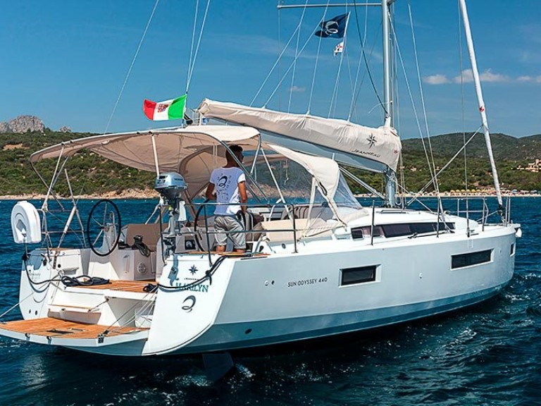 Segelboot mit oder ohne Skipper Jeanneau mieten in Olbia