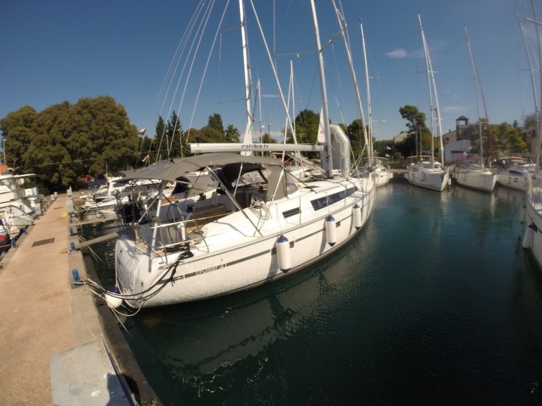 Segelboot mieten in Marina Tankerkomerc zum besten Preis