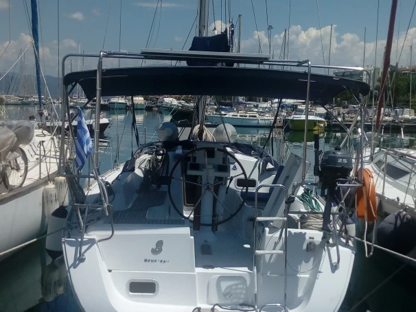 Bénéteau Oceanis 31 mieten Nikiána