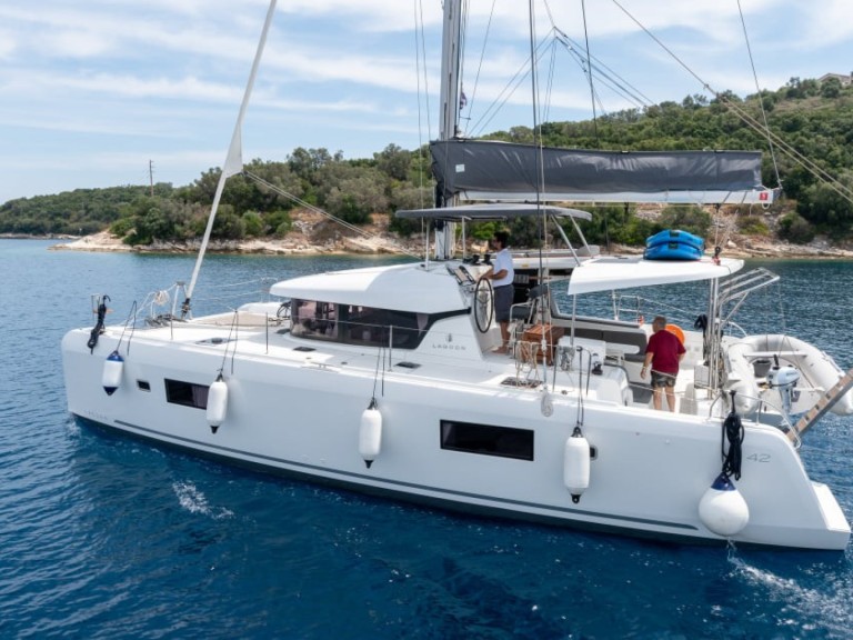 Katamaran mit oder ohne Skipper Lagoon mieten in Lefkáda