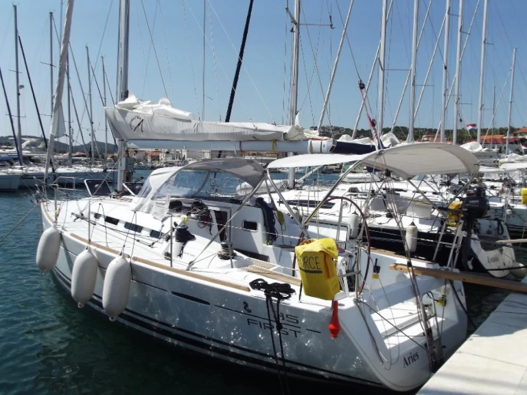 Vermietung Segelboot Bénéteau mit Führerschein