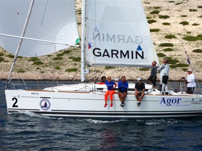 YachtCharter in Jezera - Bénéteau First 35 auf SamBoat