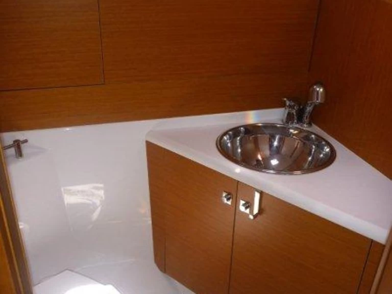 Vermietung Segelboot Jeanneau mit Führerschein