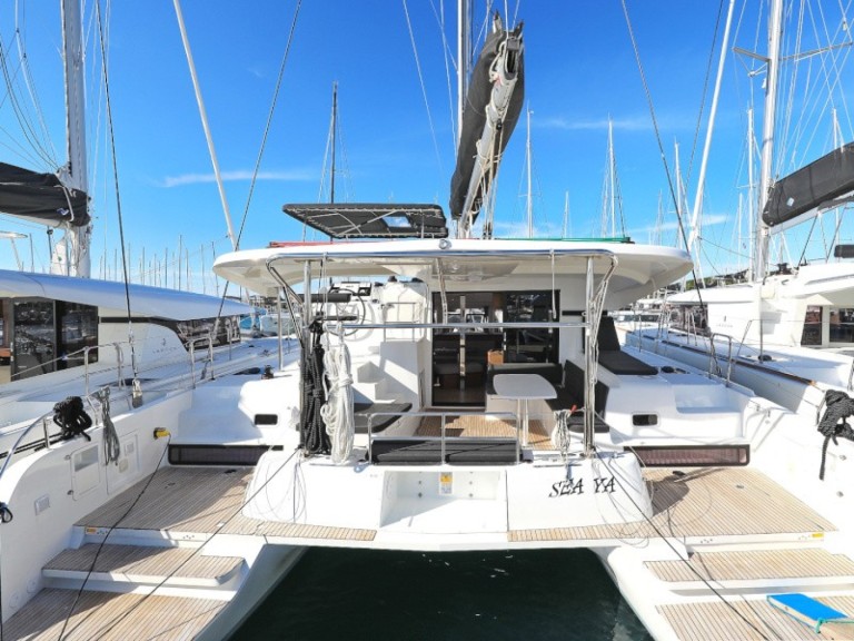 YachtCharter in Sukošan - Lagoon Lagoon 42 auf SamBoat