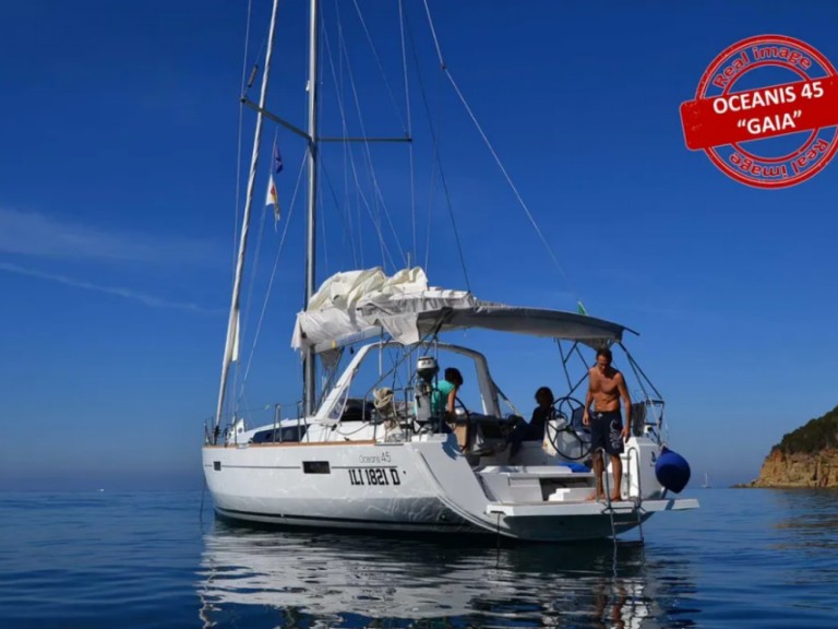 Segelboot mit oder ohne Skipper Bénéteau mieten in Puntone