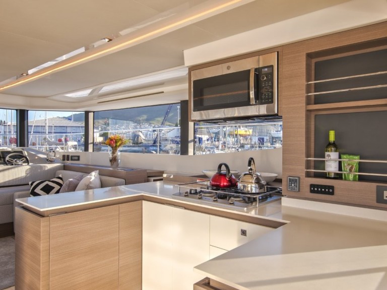 Vermietung Katamaran Lagoon mit Führerschein