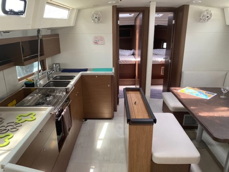 Segelboot mit oder ohne Skipper Bénéteau mieten in Álimos