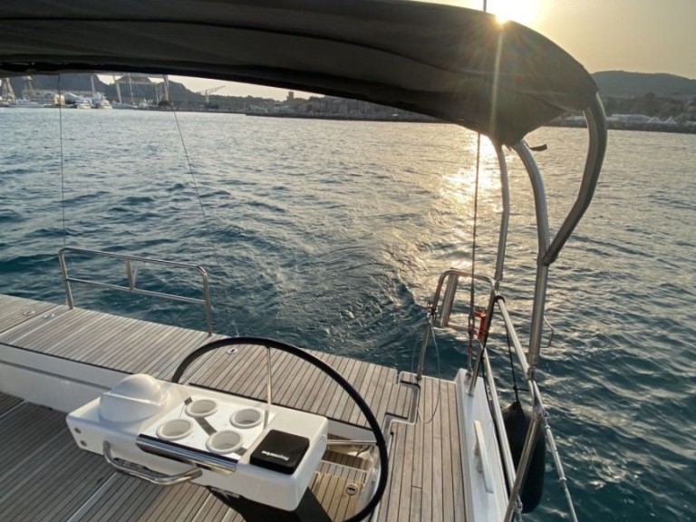 YachtCharter in Marseille - Dufour Dufour 470 auf SamBoat