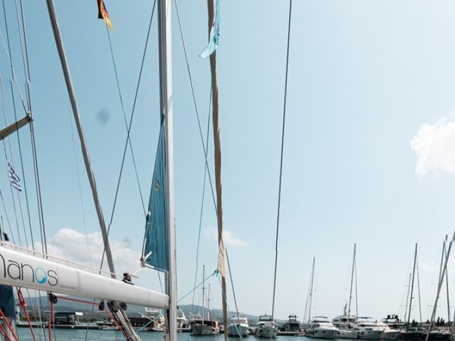 Ein Jeanneau Sun Odyssey 49 DS mieten in Lefkáda
