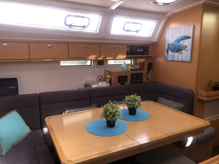 Segelboot mieten in Lefkáda zum besten Preis