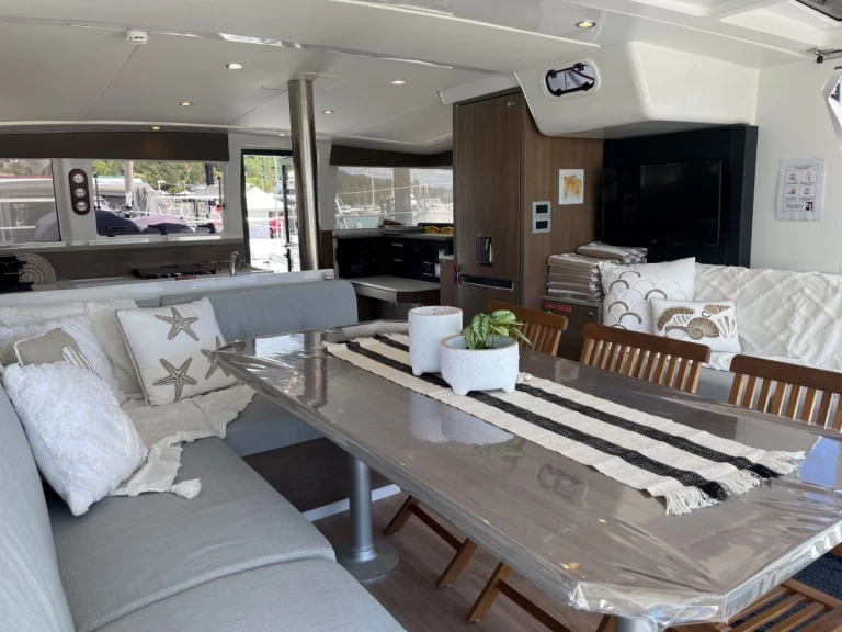 Boot mieten Airlie Beach günstig Bali 4.2