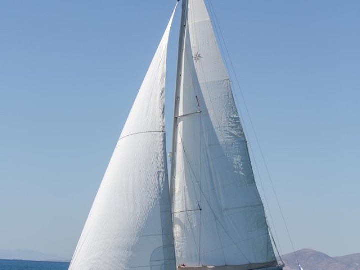 YachtCharter in Alimos Marina - Jeanneau Sun Odyssey 440 auf SamBoat