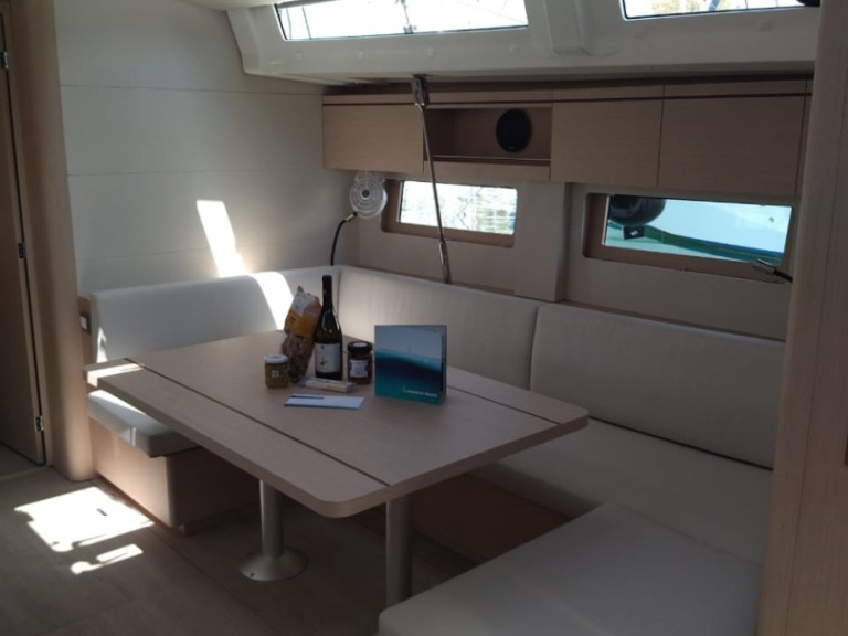 Segelboot mieten in Álimos - Bénéteau Oceanis 51.1