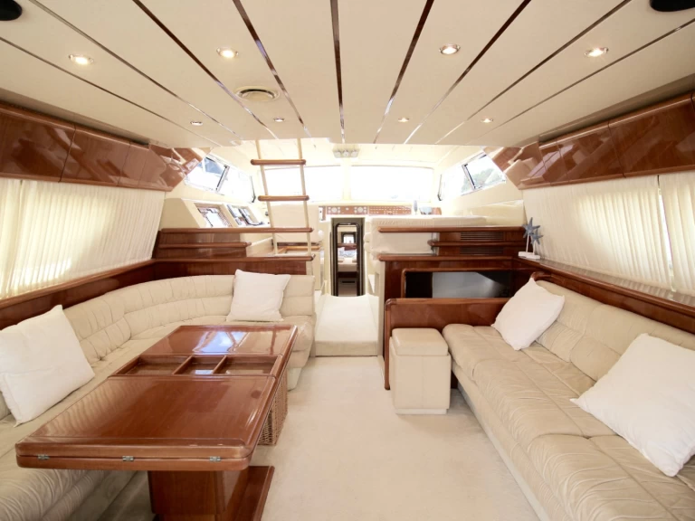 Yacht mit oder ohne Skipper Ferretti mieten in Palma de Mallorca