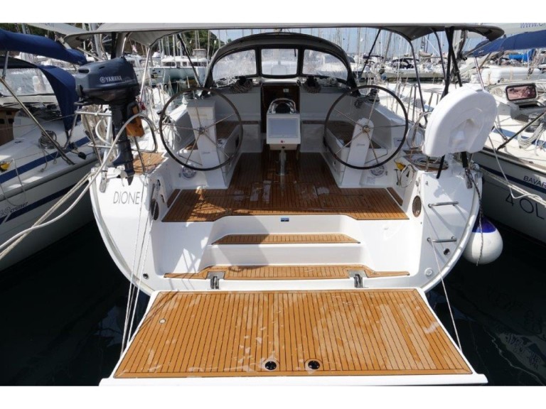 Ein Bavaria Cruiser 46 mieten in Olbia