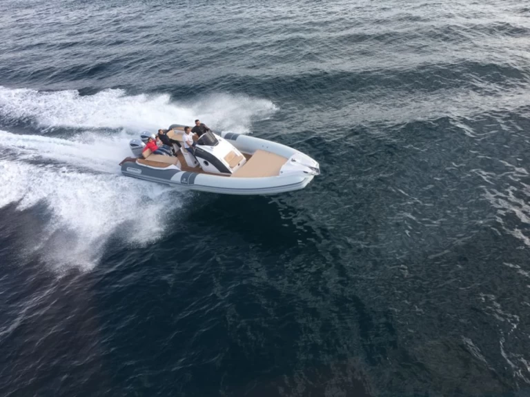 Vermietung Schlauchboot NOVAMARES mit Führerschein