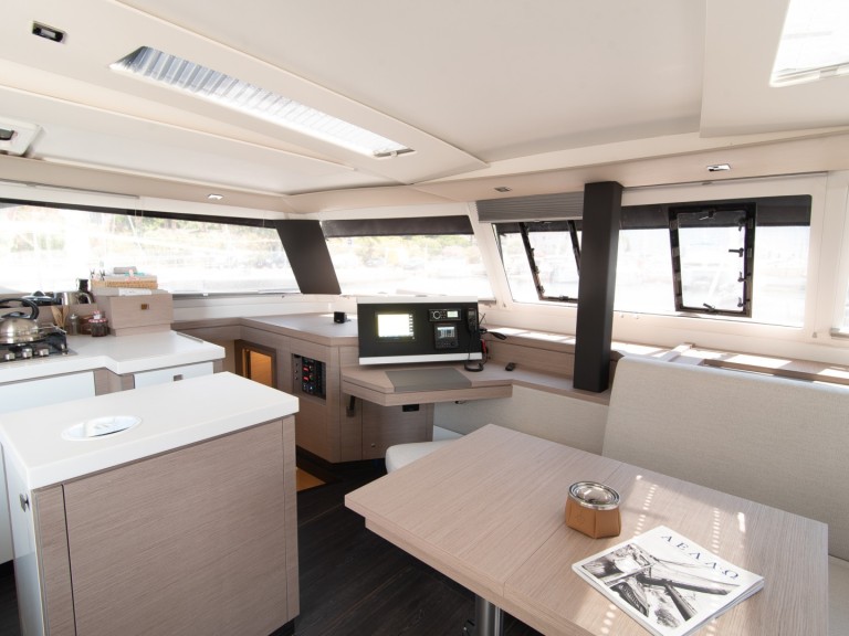 YachtCharter in Adámas - Fountaine Pajot Saona 47 auf SamBoat