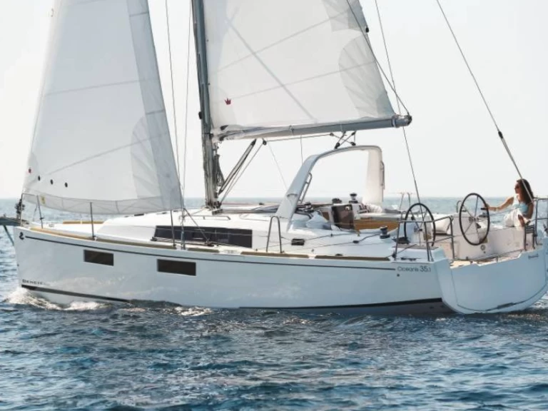 Boot mieten Toulon günstig OCEANIS 35.1 MALILU