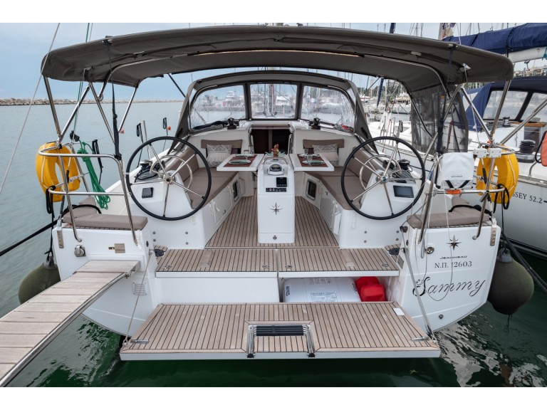Jeanneau Sun Odyssey 410 mieten Lefkáda