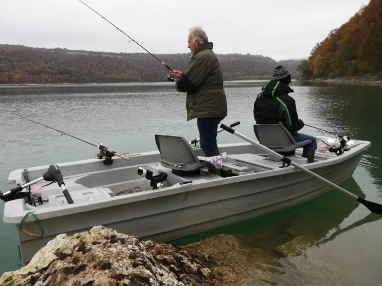 Motorboot mieten in La Tour-du-Meix zum besten Preis