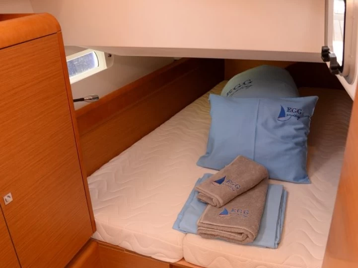 Jeanneau Sun Odyssey 419 mieten Göcek