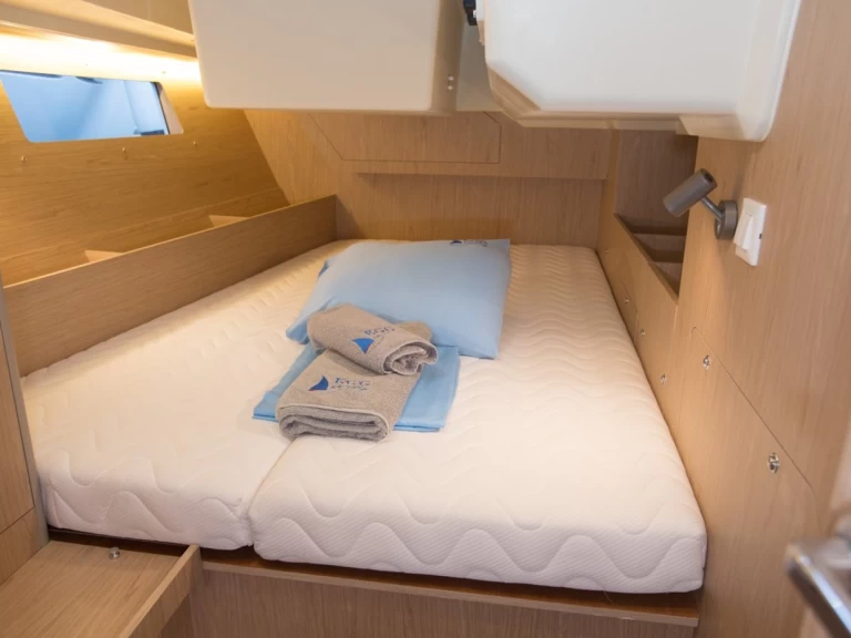 Vermietung Segelboot Bénéteau mit Führerschein