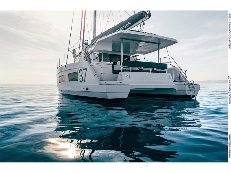 Katamaran mit oder ohne Skipper Aventura mieten in Valencia