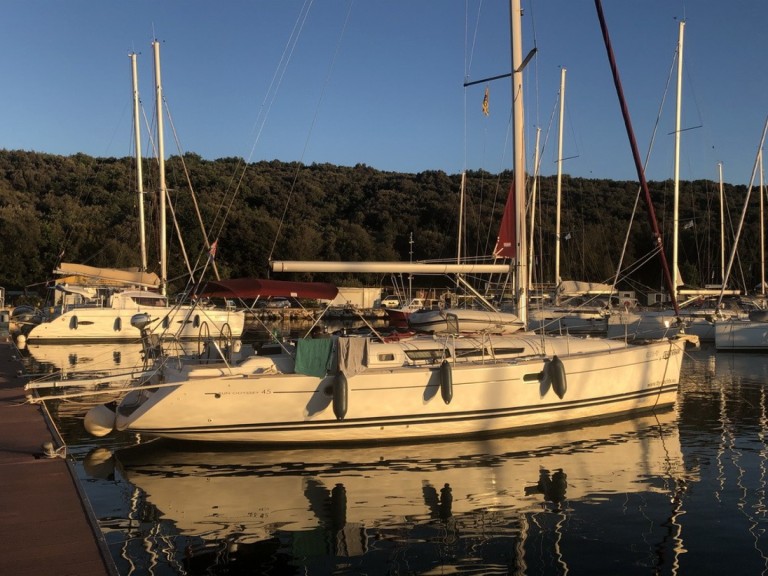 Segelboot mit oder ohne Skipper Jeanneau mieten in Marina Veruda