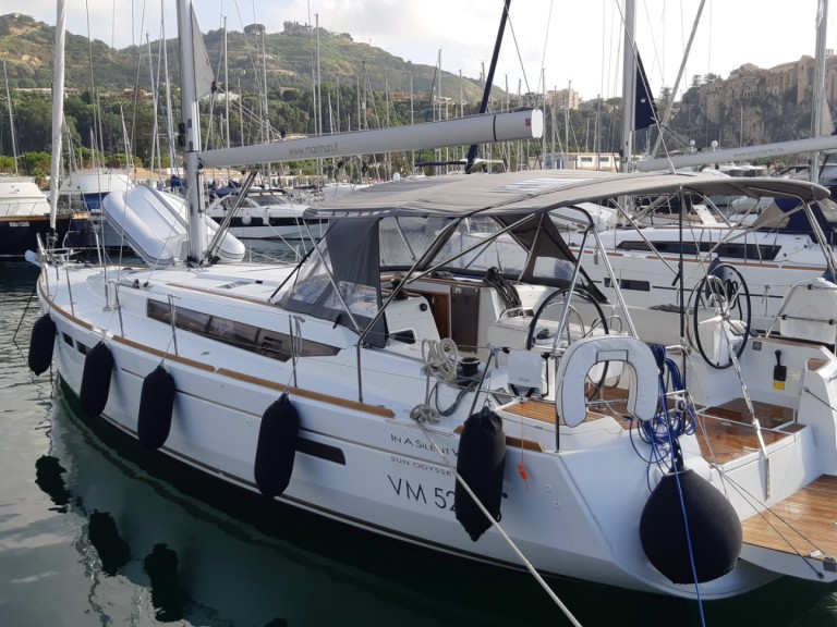 Jeanneau Sun Odyssey 519 mieten Tropea