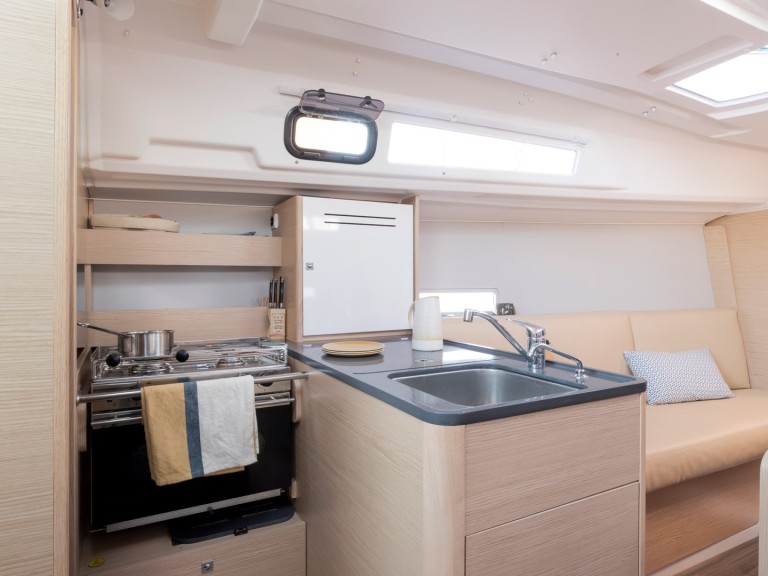 Segelboot mit oder ohne Skipper Dufour mieten in Marseille