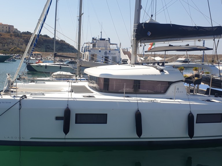 Boot mieten Tropea günstig Lagoon 42 "Easy to love"