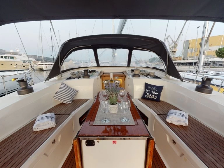 YachtCharter in Trogir - Bavaria Cruiser 50 auf SamBoat