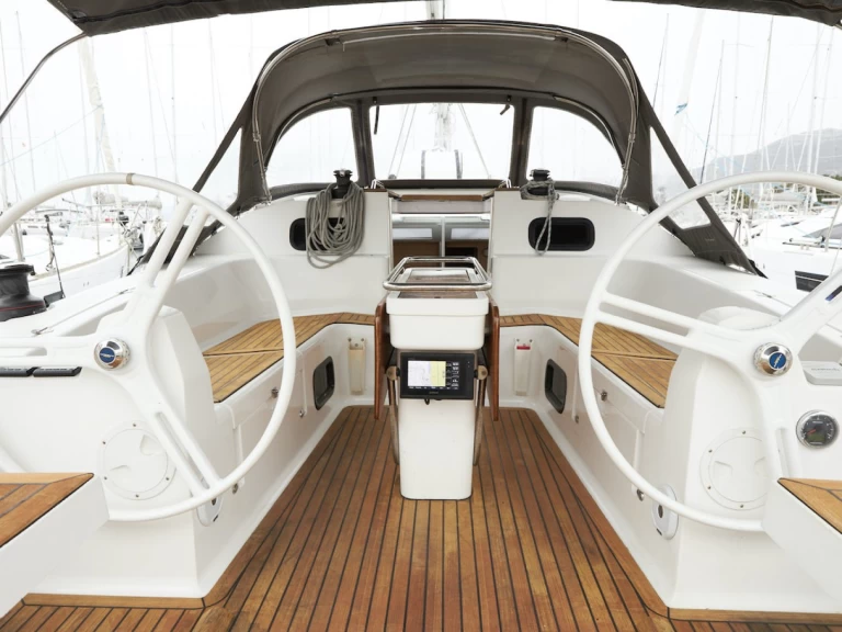 Ein Elan Impression 45 mieten in Kaštela