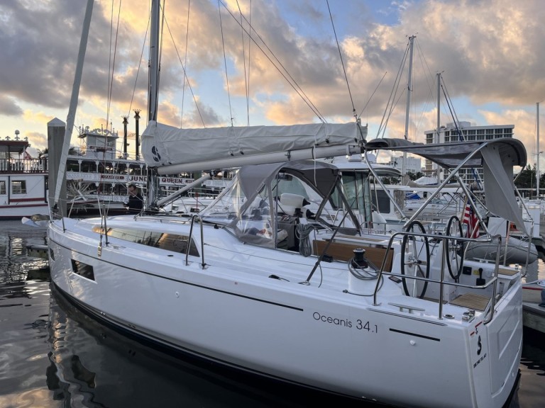 Bootsverleih Bénéteau Oceanis 34.1 Šimuni Samboat