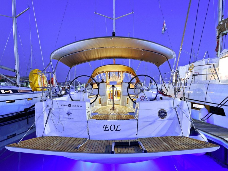 Segelboot mit oder ohne Skipper Jeanneau mieten in Šibenik