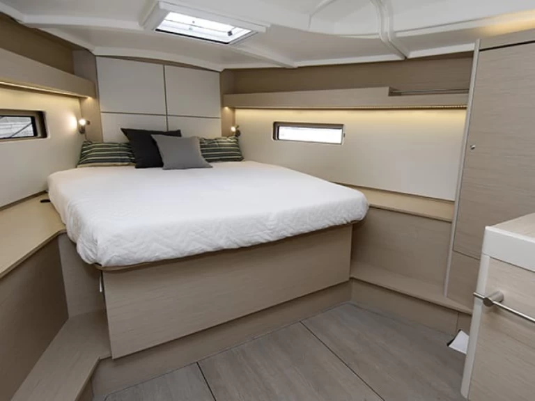Bootsverleih Bénéteau Oceanis 40.1 - Beneteau - First Line Le Marin Samboat
