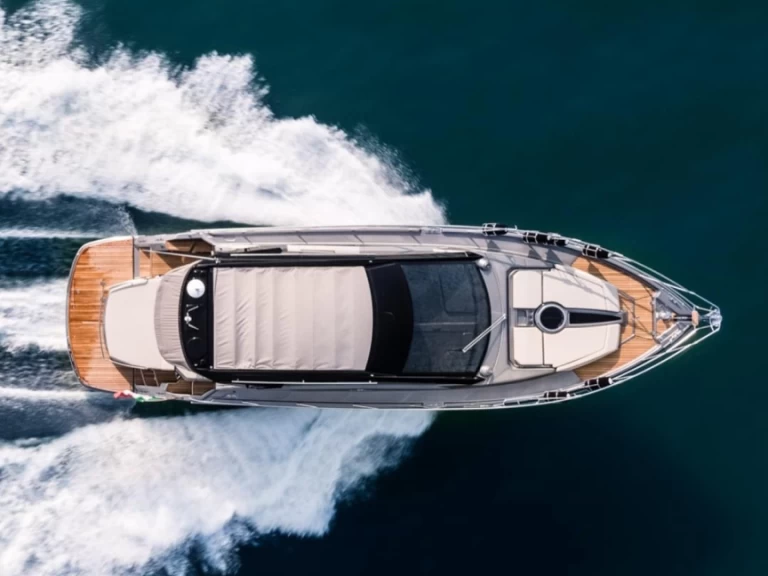 Motorboot mieten in Neapel zum besten Preis