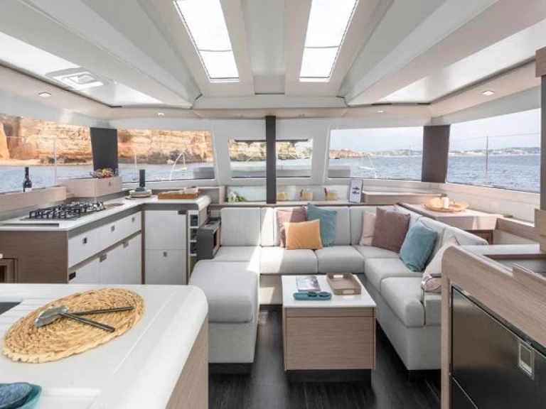 YachtCharter in Biograd na Moru - Fountaine Pajot Elba 45 auf SamBoat