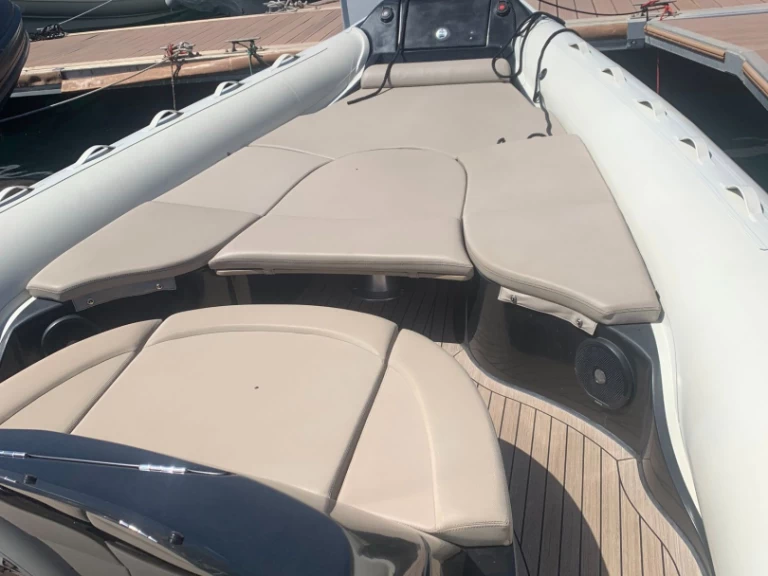 Schlauchboot mit oder ohne Skipper Lomac mieten in Ajaccio