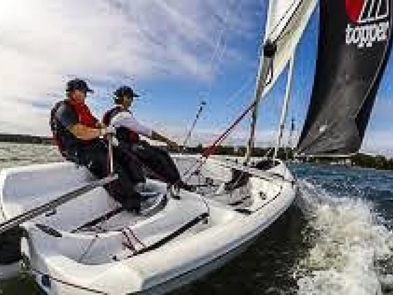 Boot mieten Carnac günstig TOPAZ VIBE X