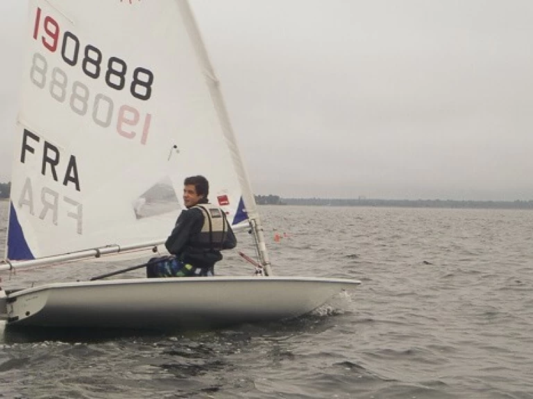 YachtCharter in Carnac - LASER PERFORMANCE Laser Solo auf SamBoat
