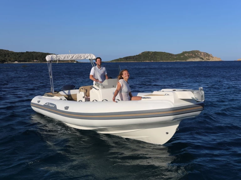 Ein Capelli Tempest 775 mieten in Empuriabrava