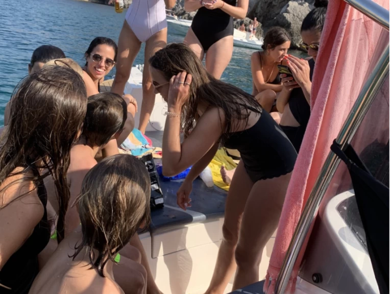 Schlauchboot mit oder ohne Skipper Capelli mieten in Empuriabrava