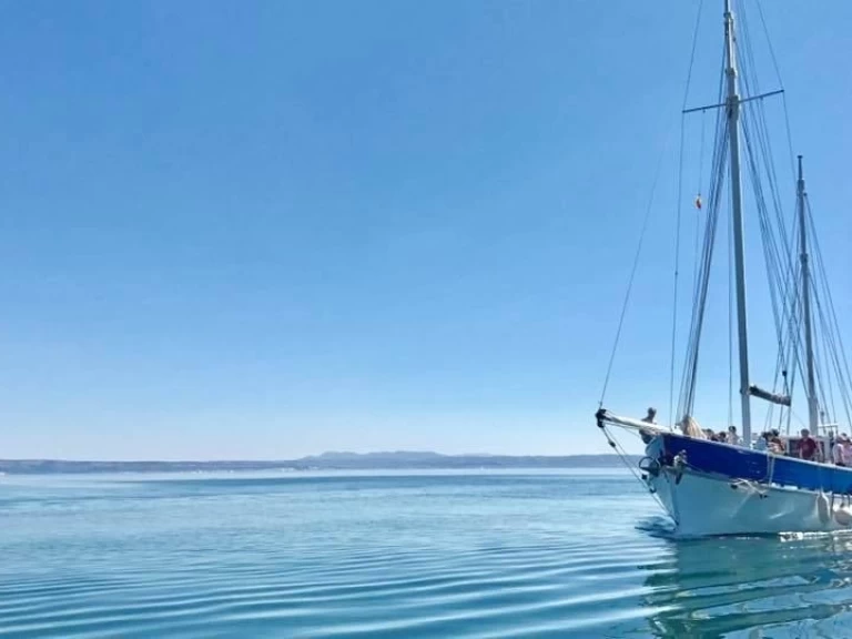 Boot mieten Marseille günstig AVERSA 23